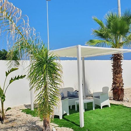 Villa Mediterranea Apartments - Seaview, Pool & Garden บารี ภายนอก รูปภาพ