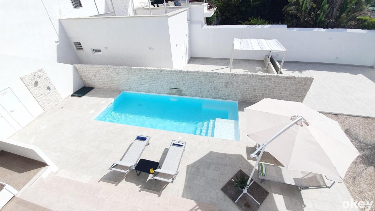 Villa Mediterranea Apartments - Seaview, Pool & Garden บารี ภายนอก รูปภาพ