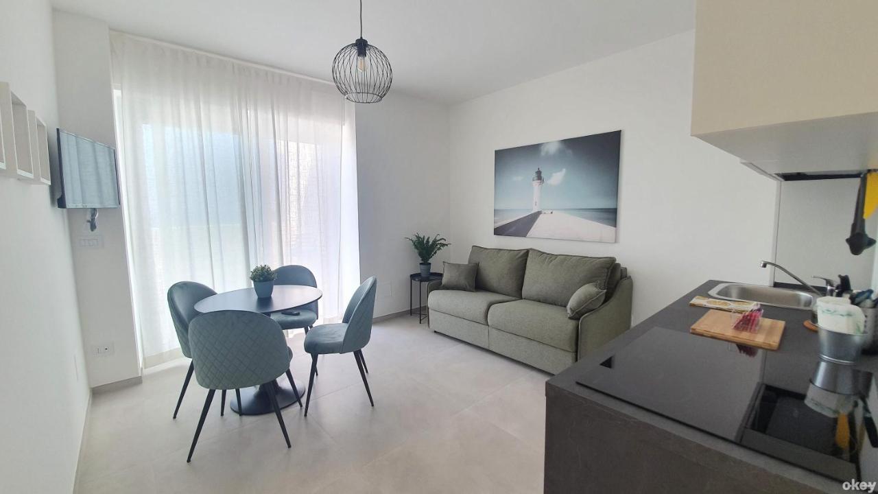 Villa Mediterranea Apartments - Seaview, Pool & Garden บารี ภายนอก รูปภาพ