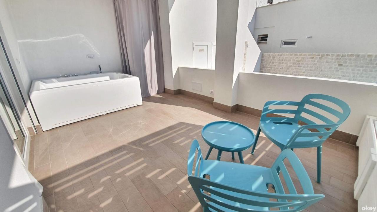 Villa Mediterranea Apartments - Seaview, Pool & Garden บารี ภายนอก รูปภาพ