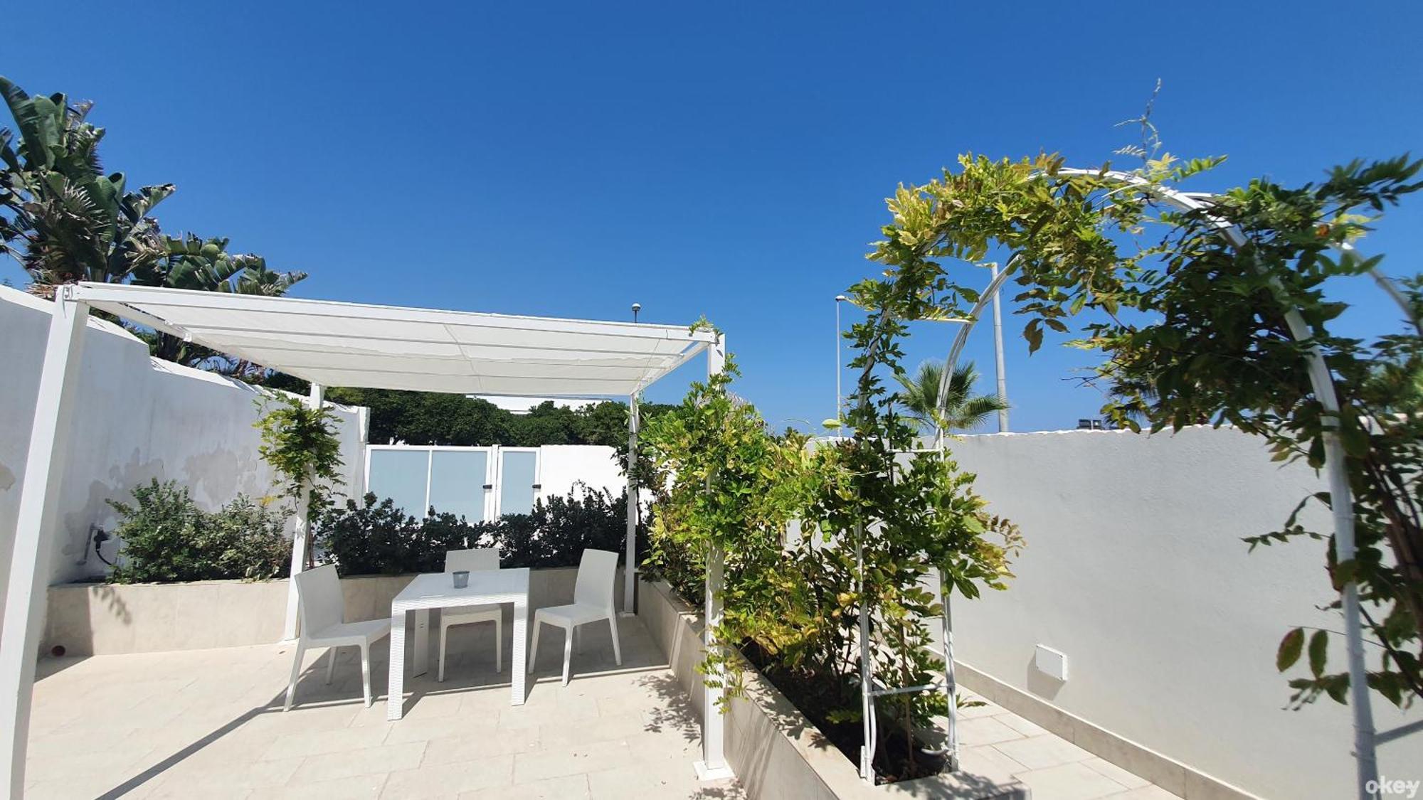 Villa Mediterranea Apartments - Seaview, Pool & Garden บารี ภายนอก รูปภาพ