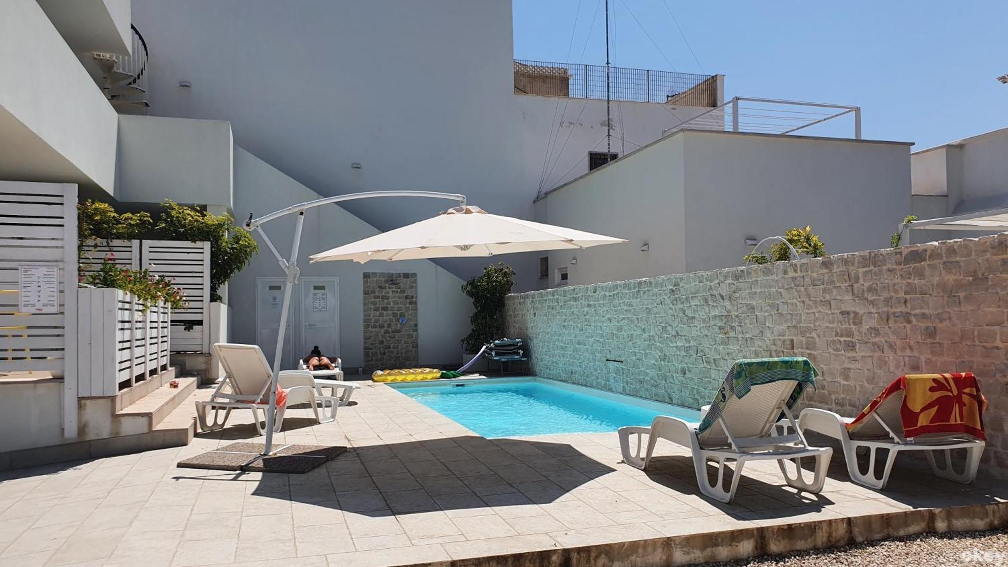 Villa Mediterranea Apartments - Seaview, Pool & Garden บารี ภายนอก รูปภาพ